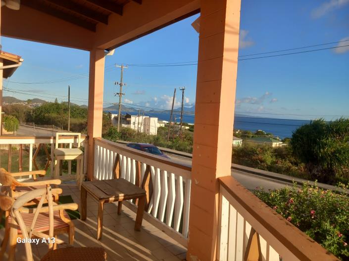 Image No.9-5 Bed House for sale