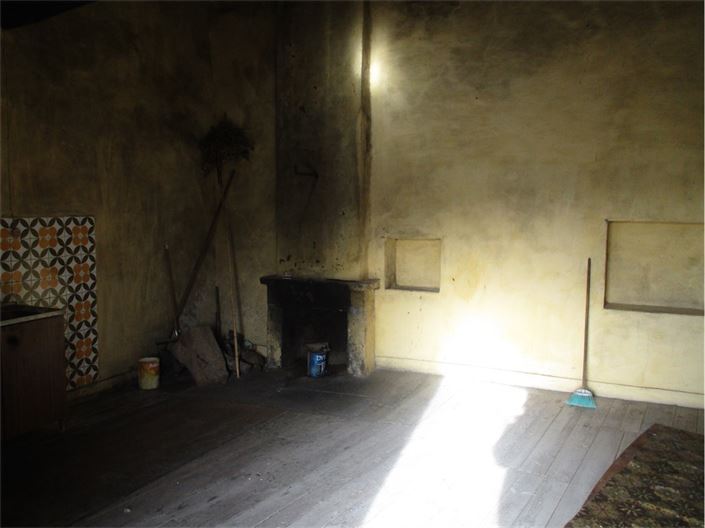 Image No.14-3 Bed Property for sale