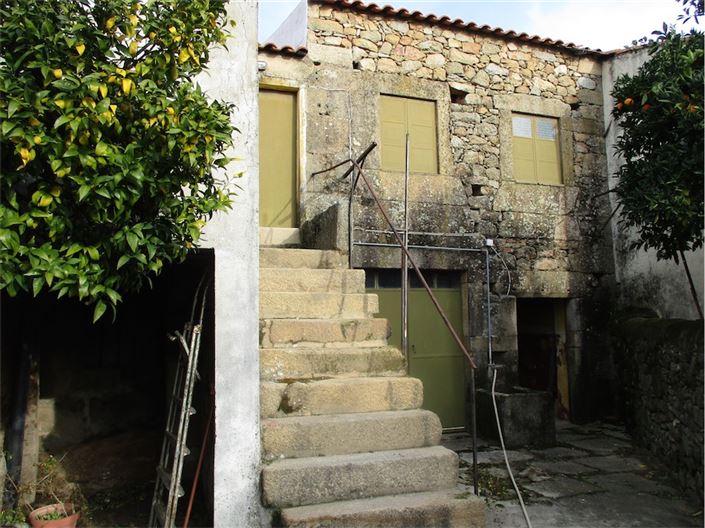 Image No.2-3 Bed Property for sale