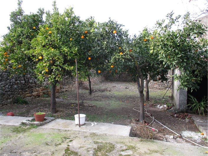 Image No.5-3 Bed Property for sale