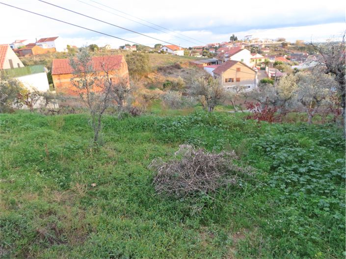 Image No.10-3 Bed Property for sale