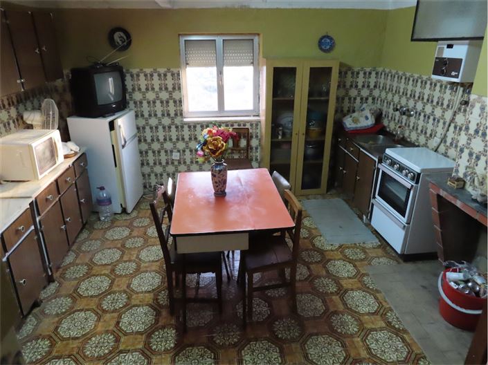 Image No.17-3 Bed Property for sale