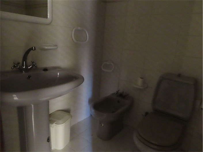 Image No.10-3 Bed Property for sale