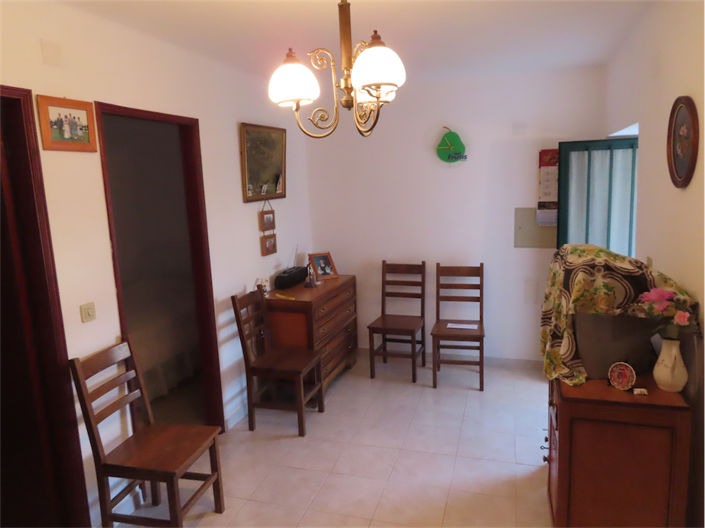 Image No.10-3 Bed Property for sale