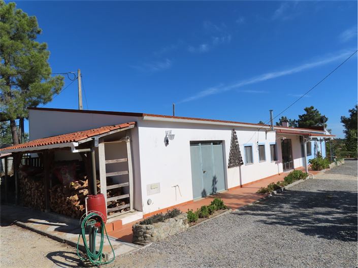 Image No.17-3 Bed Property for sale