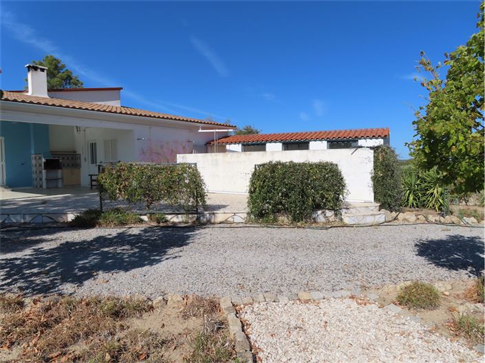 Image No.22-3 Bed Property for sale