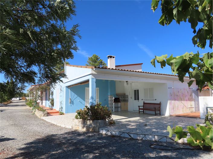 Image No.31-3 Bed Property for sale