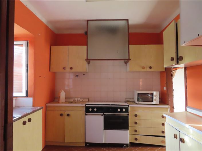 Image No.28-3 Bed Property for sale