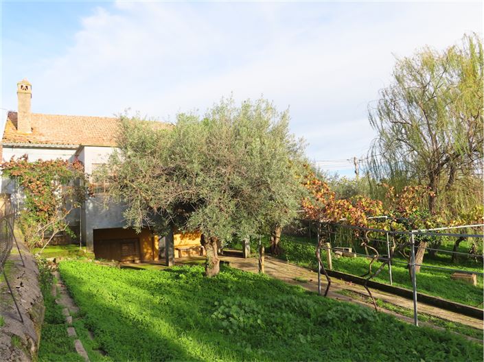 Image No.6-3 Bed Property for sale