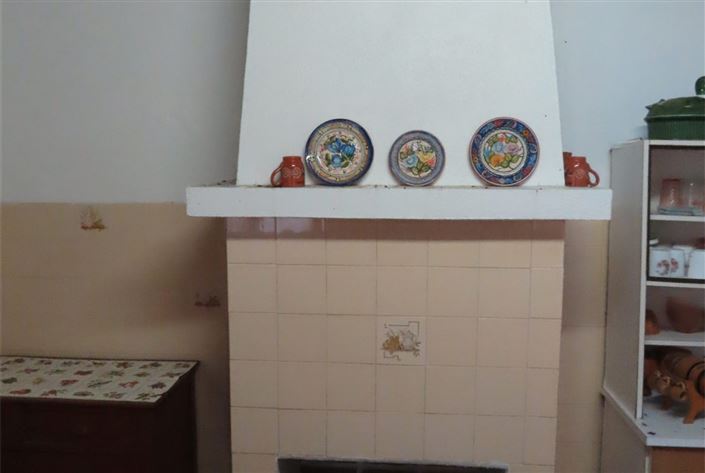 Image No.3-3 Bed Property for sale