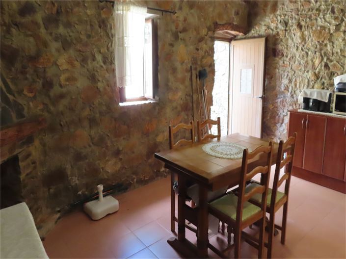 Image No.12-3 Bed Property for sale