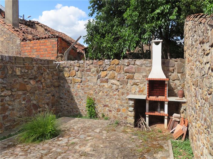 Image No.2-3 Bed Property for sale