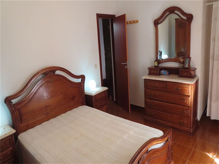 Image No.27-3 Bed Property for sale