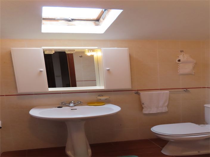 Image No.33-3 Bed Property for sale