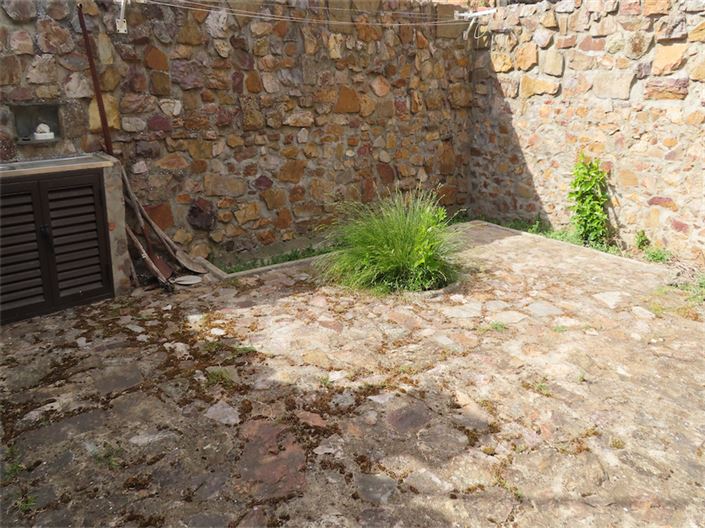 Image No.6-3 Bed Property for sale