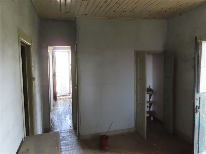 Image No.20-3 Bed Property for sale