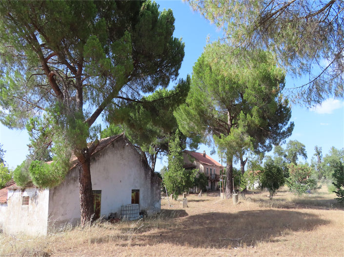 Image No.47-3 Bed Property for sale