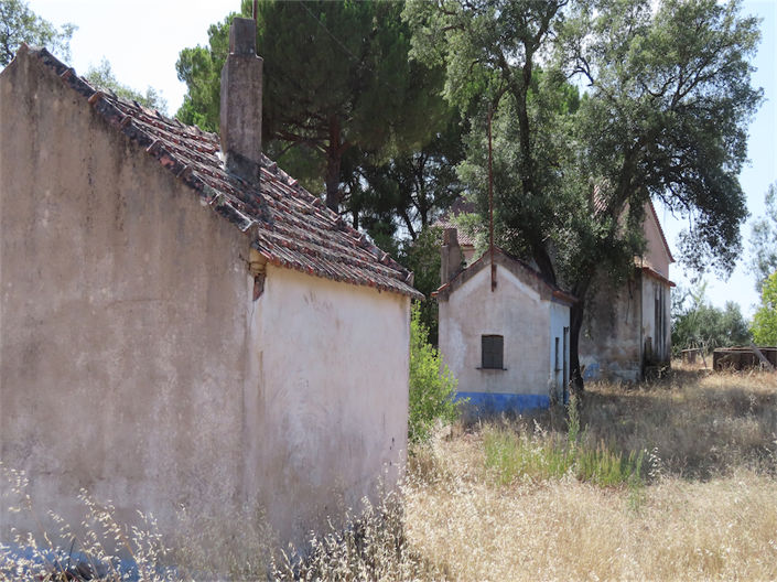 Image No.8-3 Bed Property for sale