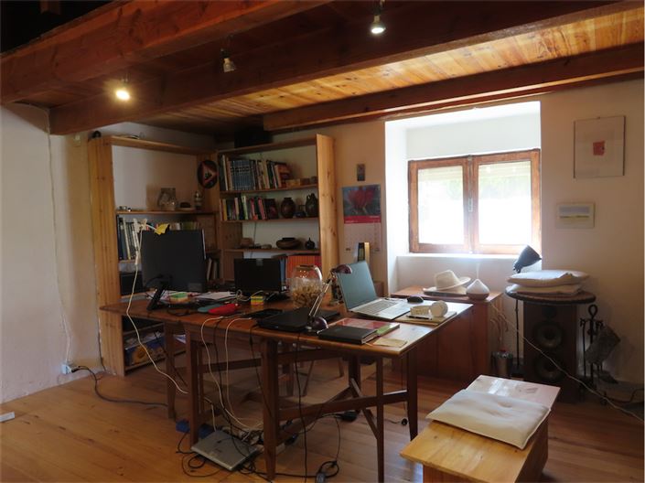 Image No.18-2 Bed Property for sale