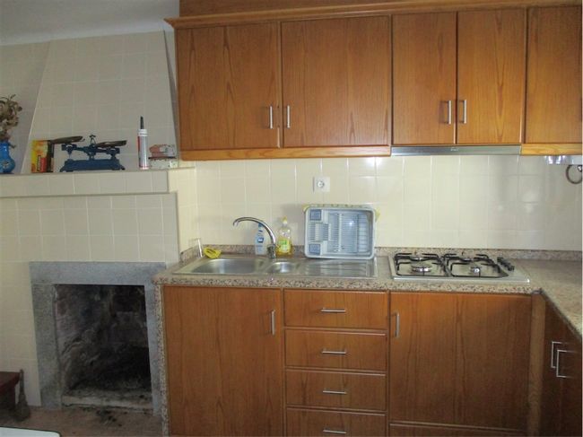 Image No.14-3 Bed Property for sale