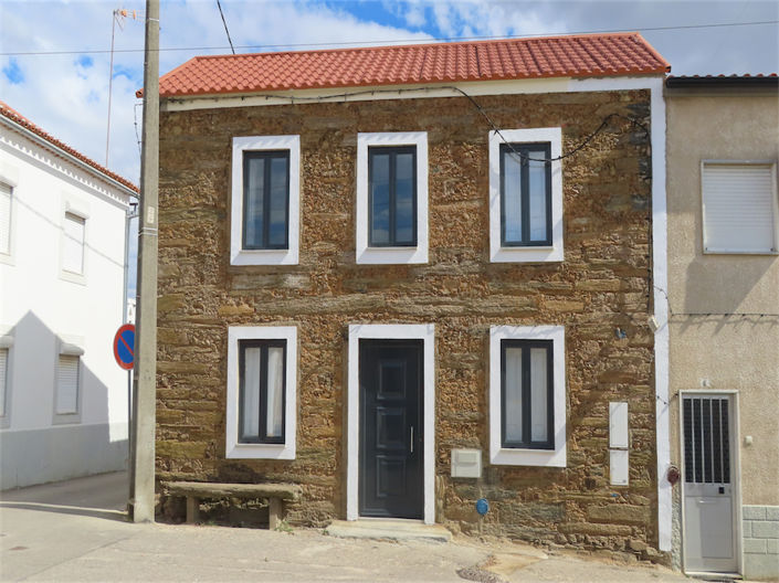 Image No.1-Propriété de 3 chambres à vendre à Castelo Branco