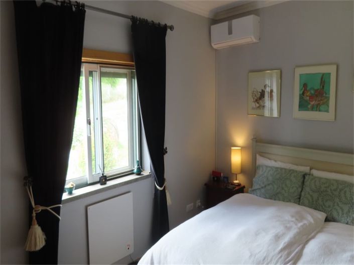 Image No.15-5 Bed Property for sale