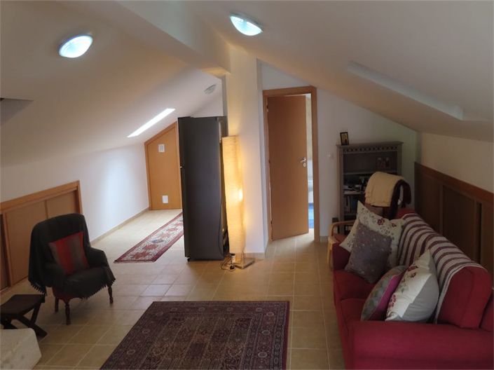 Image No.18-5 Bed Property for sale