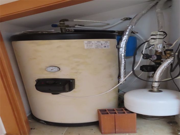 Image No.19-5 Bed Property for sale