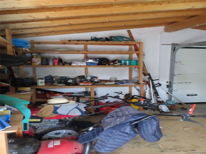 Image No.40-5 Bed Property for sale