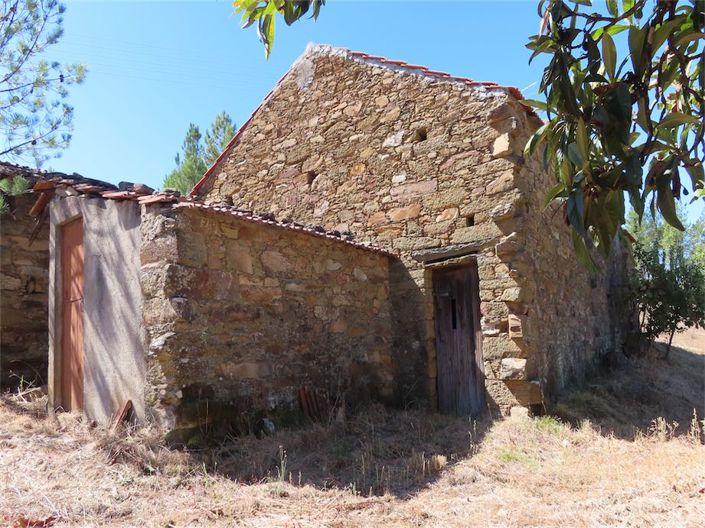 Image No.16-3 Bed Property for sale