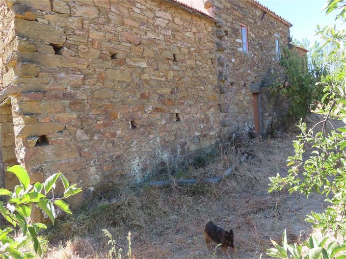 Image No.19-3 Bed Property for sale