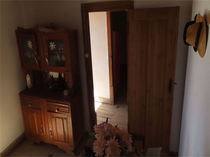 Image No.30-3 Bed Property for sale