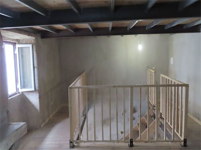 Image No.14-3 Bed Property for sale