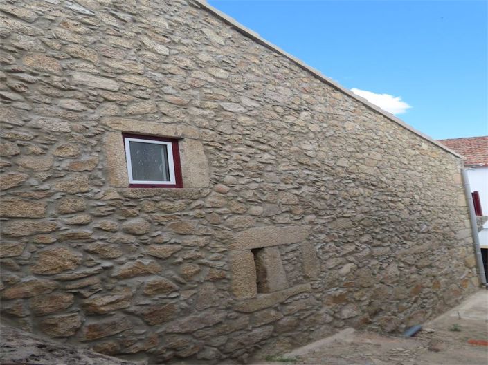 Image No.34-3 Bed Property for sale