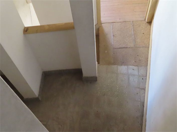 Image No.17-3 Bed Property for sale