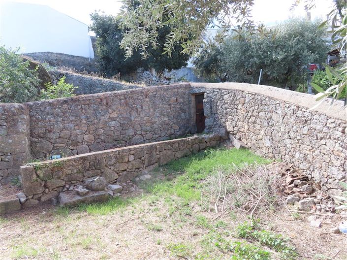 Image No.18-3 Bed Property for sale