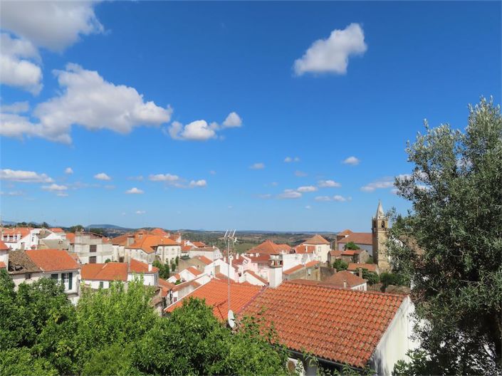 Image No.25-3 Bed Property for sale