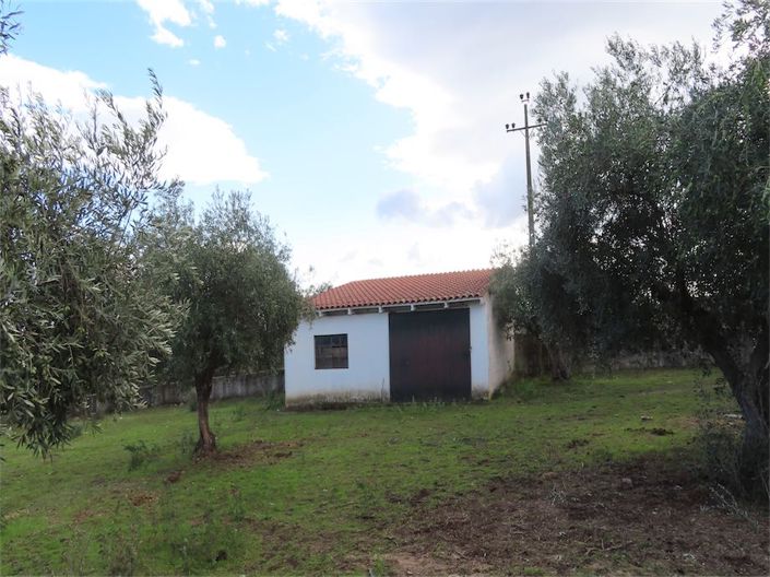 Image No.19-3 Bed Property for sale