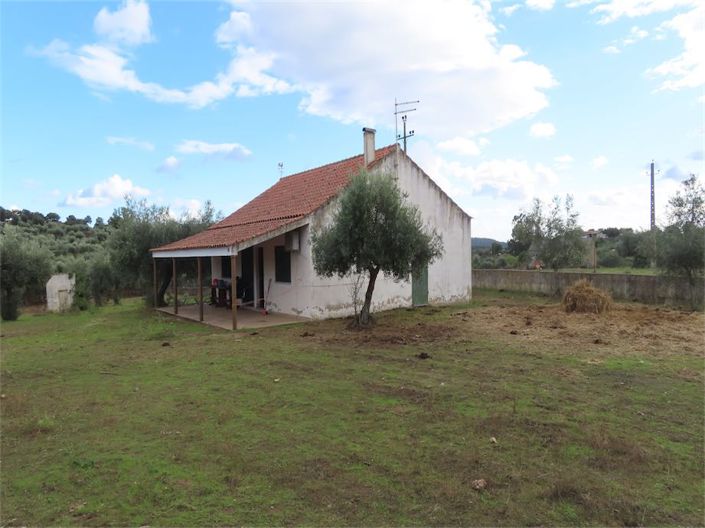 Image No.23-3 Bed Property for sale