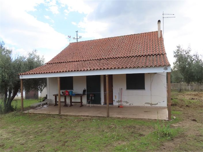 Image No.26-3 Bed Property for sale