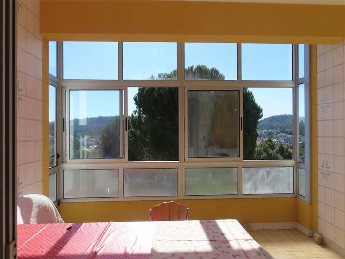 Image No.22-6 Bed Property for sale