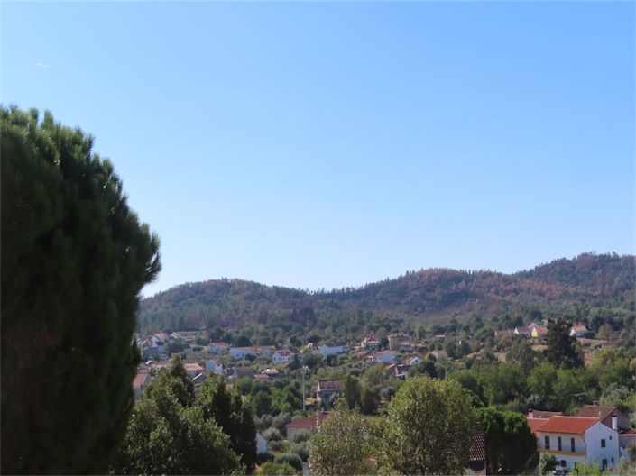 Image No.24-6 Bed Property for sale