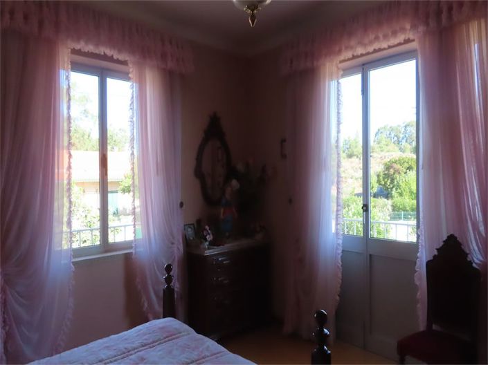 Image No.35-6 Bed Property for sale