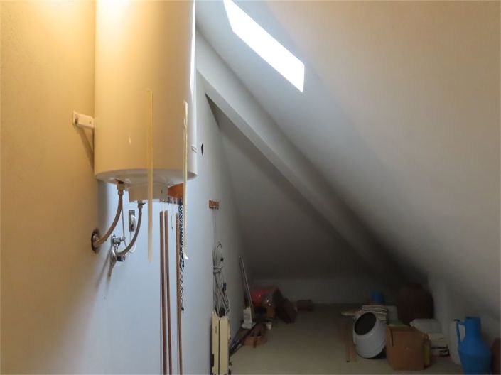 Image No.48-6 Bed Property for sale