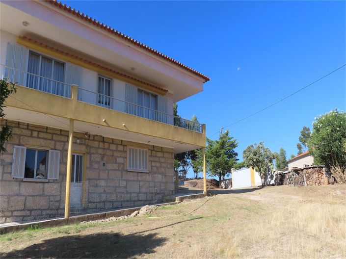 Image No.6-6 Bed Property for sale