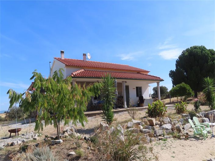 Image No.18-3 Bed Property for sale