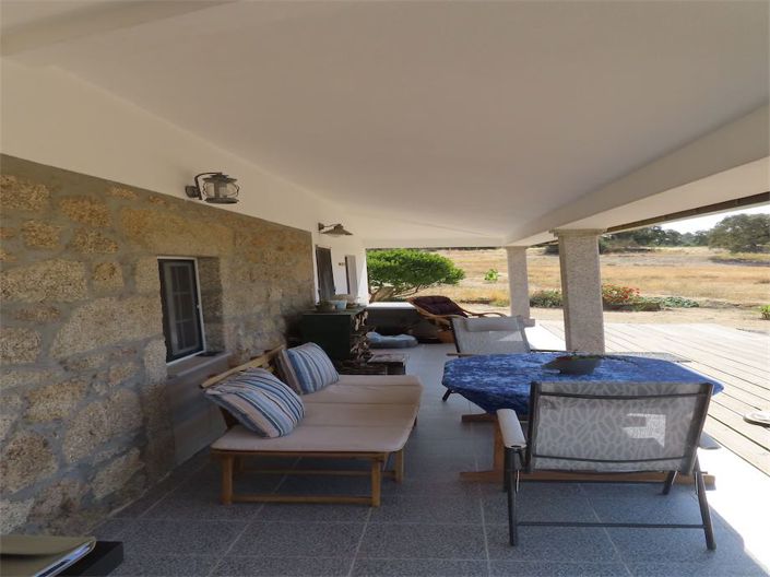 Image No.25-3 Bed Property for sale