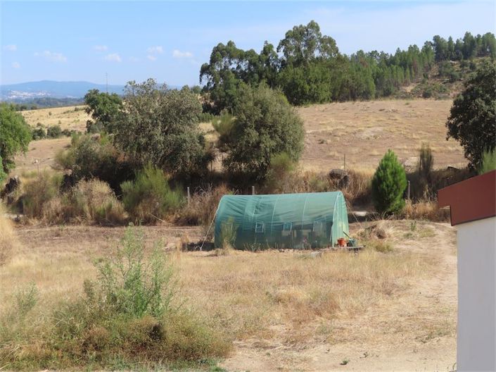 Image No.28-3 Bed Property for sale