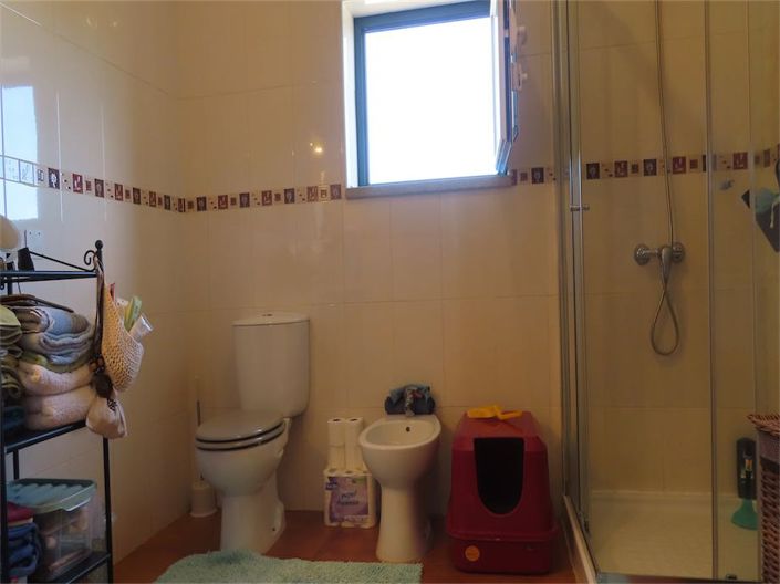 Image No.4-3 Bed Property for sale