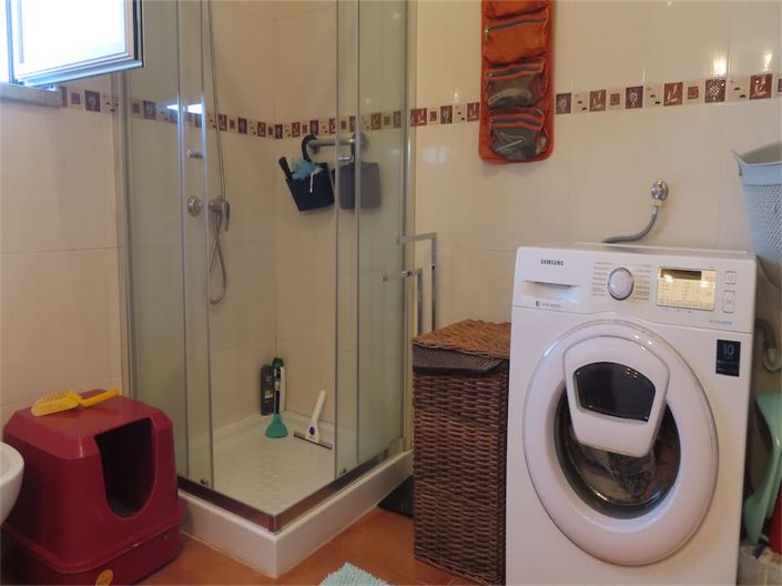 Image No.5-3 Bed Property for sale